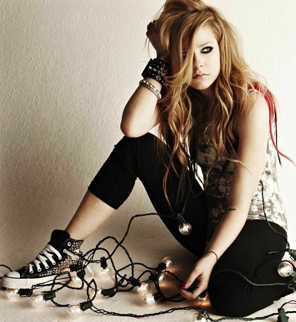 Avril Lavigne Music Star Wall Print Poster 20x30 | eBay