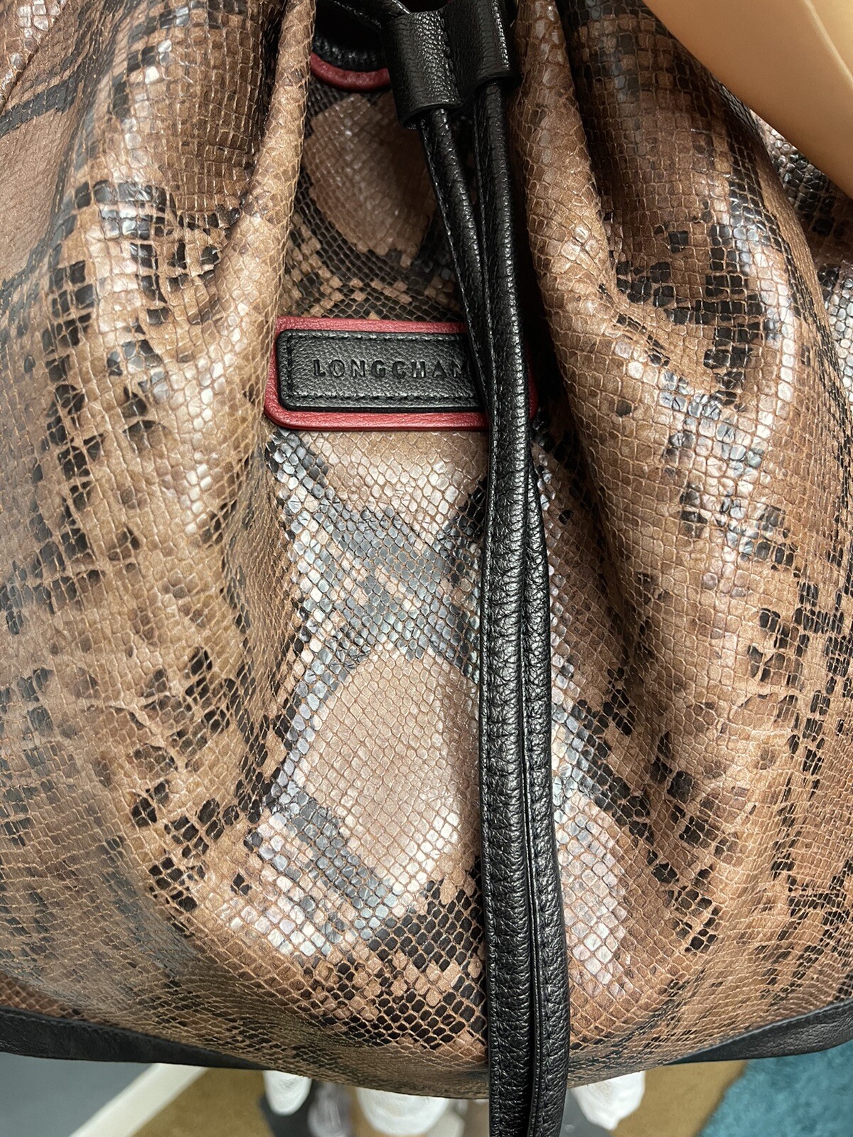 LONGCHAMP PYTHON EMBOSSED LEATHER BUCKET BAG Mint… - image 6