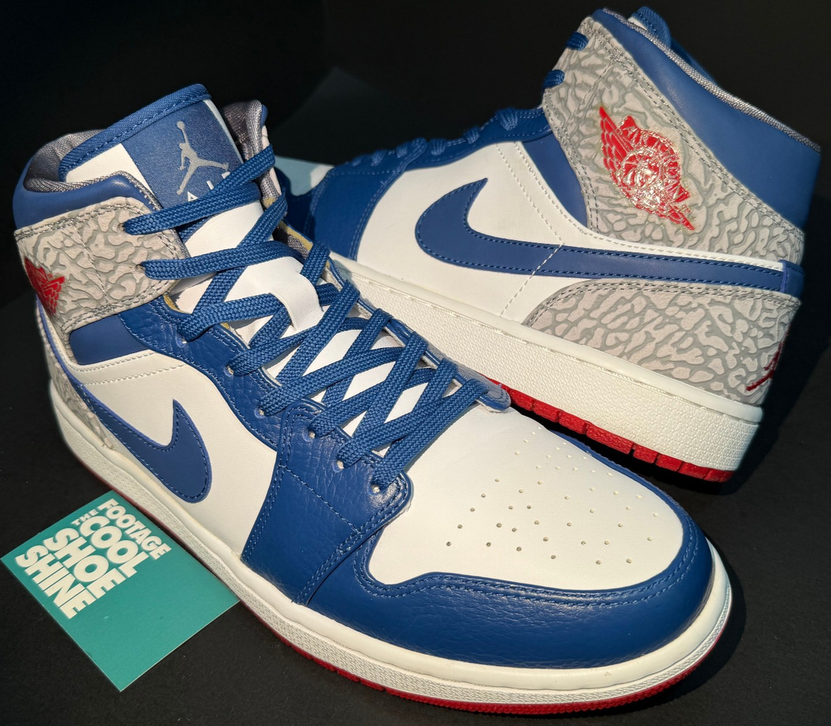 NIKE AIR JORDAN 1 RETRO MID HIGH OG WHITE FIRE RED TRUE BLUE