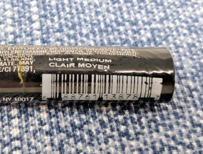 Corrector Avon True Color Impecable Barra Ligero Medio Sellado Nuevo Antiguo Stock Nuevo de Lote Antiguo Foto 3 de 4