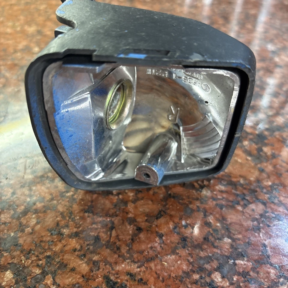 Honda Aero NB50 1985 scooter usado OEM intermitente delantero derecho carcasa/base solamente Foto 4 de 4