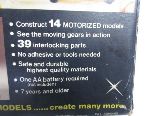 Capsela 300 Motorized Land & Water Models Universal Construction 1978 Hong Kong - Picture 5 of 19
