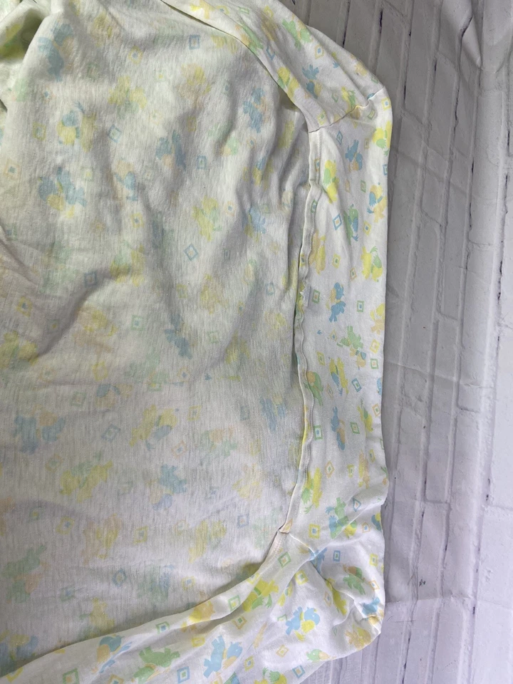 Sábana Cuna Bebé Carter's De Colección Cachorro Perro Diamantes Cuadrados Multicolor Hecha en EE. UU. Foto 4 de 4