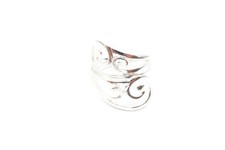 Sterling Silver 925 Swirl Ring Size 8 A5