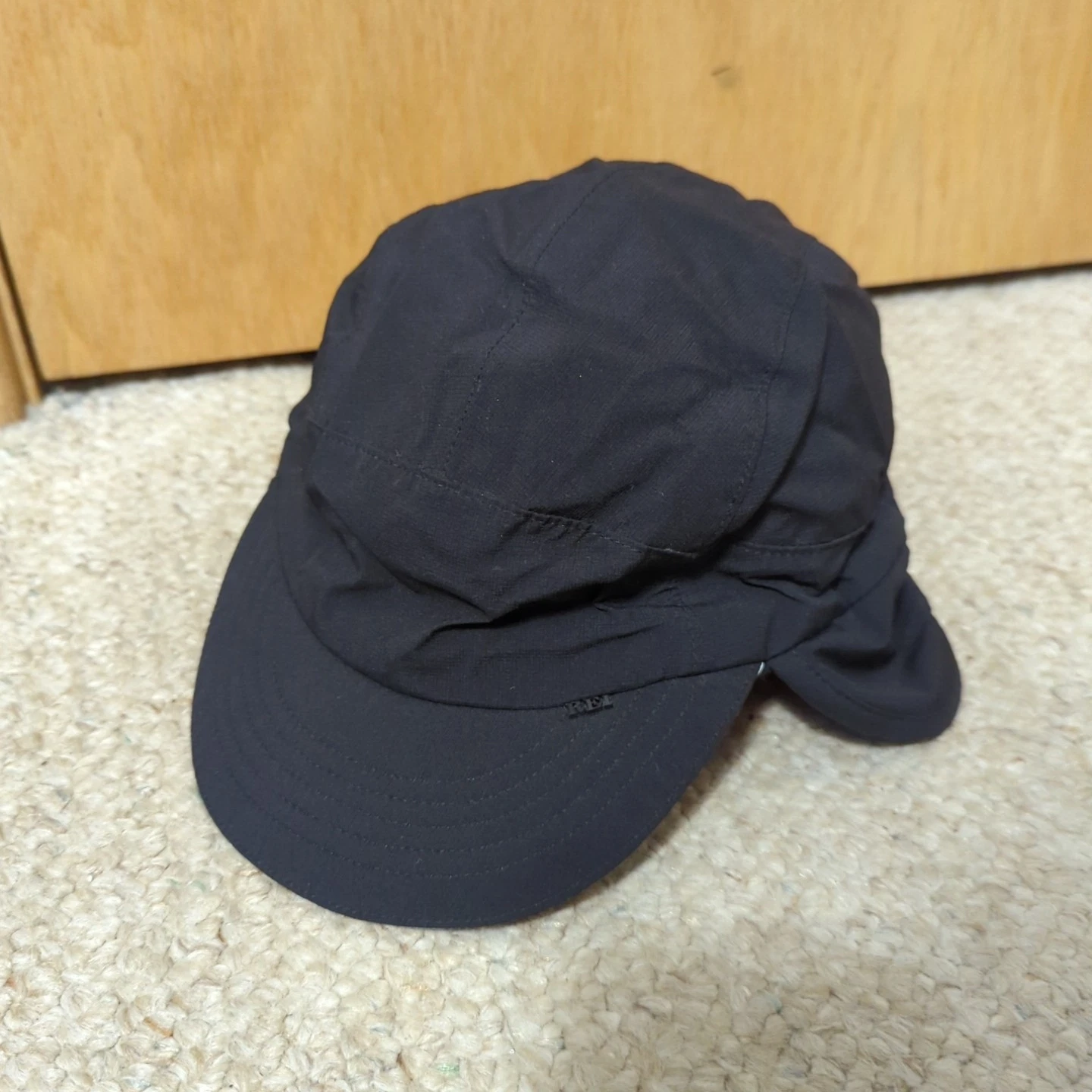 VTG REI Elements Hat Mens L/XL Black Fleece Lined Primaloft Trapper Reflective