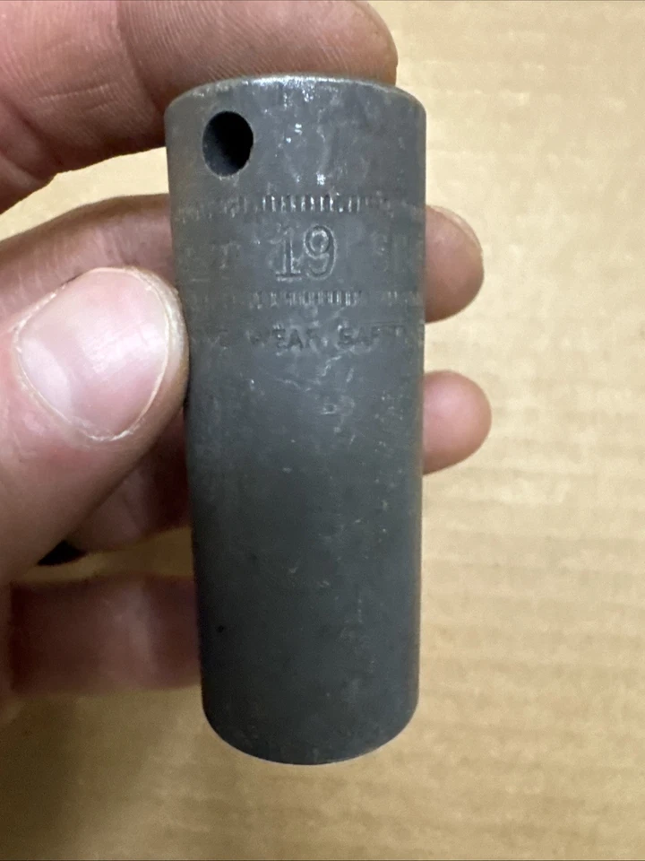 Snap On SIMFM19 3/8" Drive Deep 6-Point 19mm Impact Socket #35 - Image 2 of 4