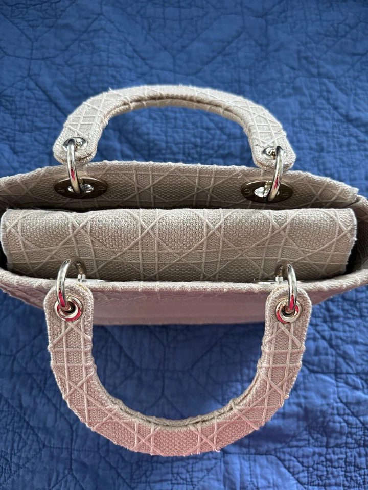 Bolso de Mano Dior Cannage Lady Dior D-Lite Lona Bordada Foto 4 de 4