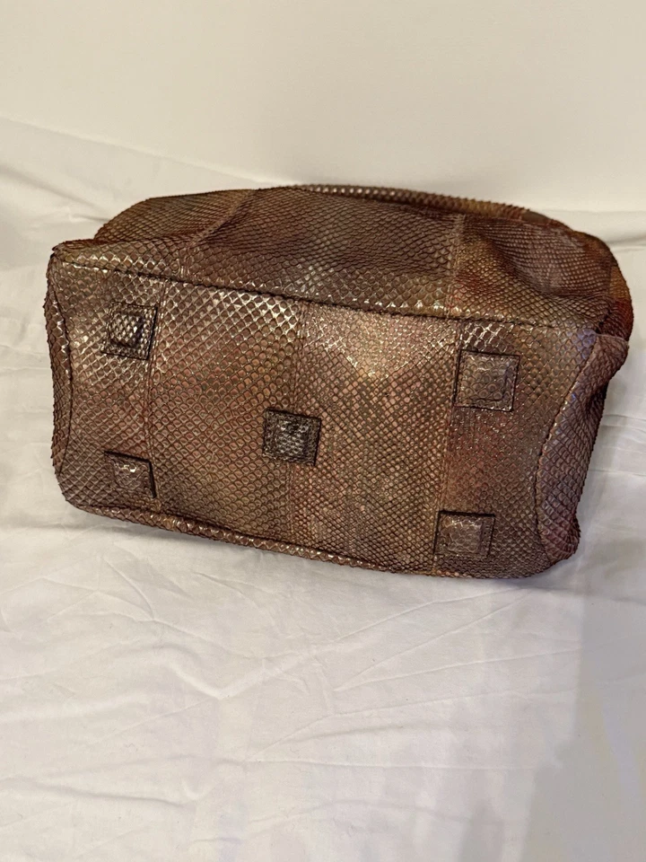 Bolso Hobo Vintage Fatto A Mano Carlos Falchi Bronce Piel de Serpiente Usado en Excelente Condición Foto 3 de 4