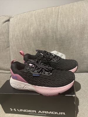 Under Armour UA HOVR Mega 3 Clone Schnürschuhe für Damen in schwarz UK 4