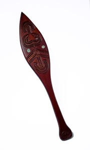 VINTAGE MAORI TIKI CARVED WOODEN HOE DANCE PADDLE TEREWA KEREKERE NEW ZEALAND