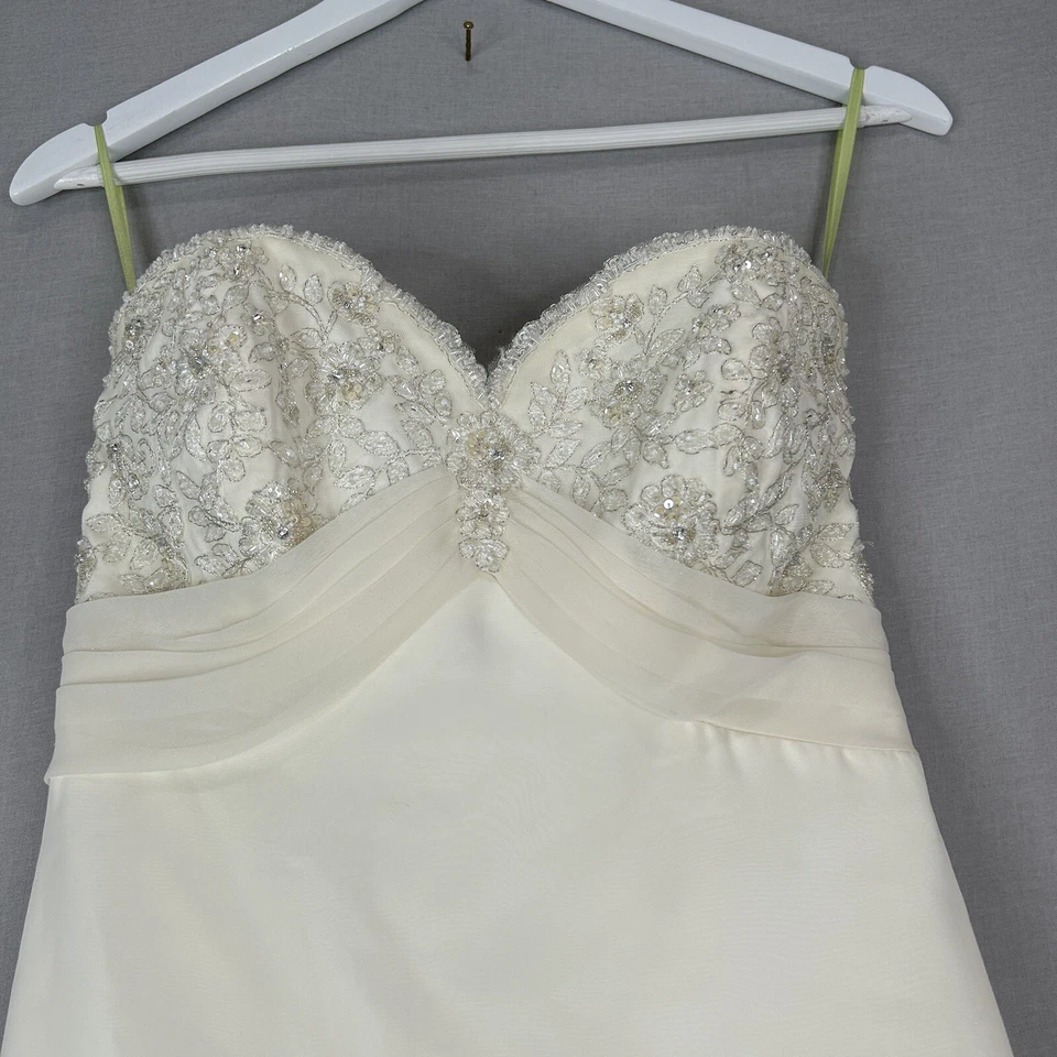 Vestido de novia Mori Lee para mujer 14 blanco sin tirantes con cuentas tren largo con botones en la espalda Foto 2 de 4