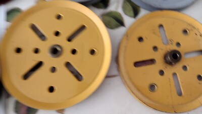 Meccano 3'' Riemenscheibe - gelb - (teilweise reparaturbedürftig) - 2 Stück