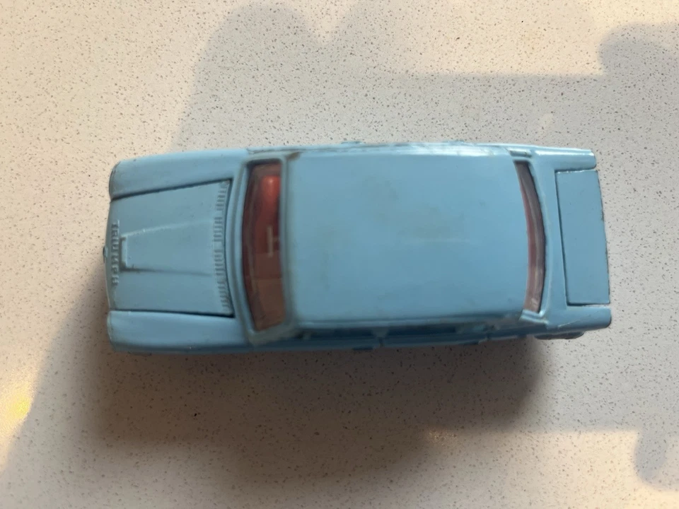 Dinky Toys Triumph 1300 Nº:162 con Caja Original, capó de apertura y bota Foto 3 de 4