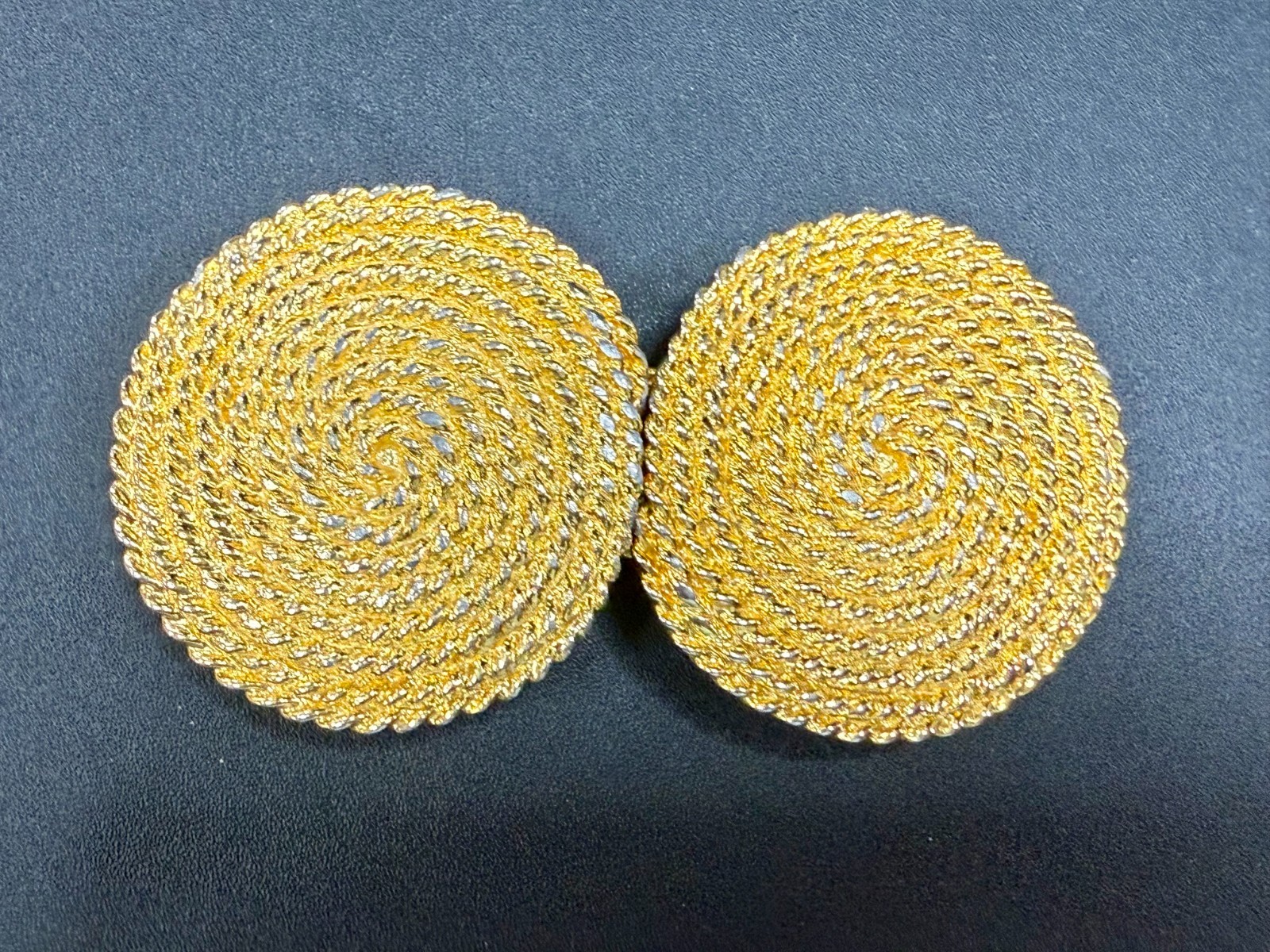 Douglas Paquette Signed Interlocking Two Piece Vi… - image 11