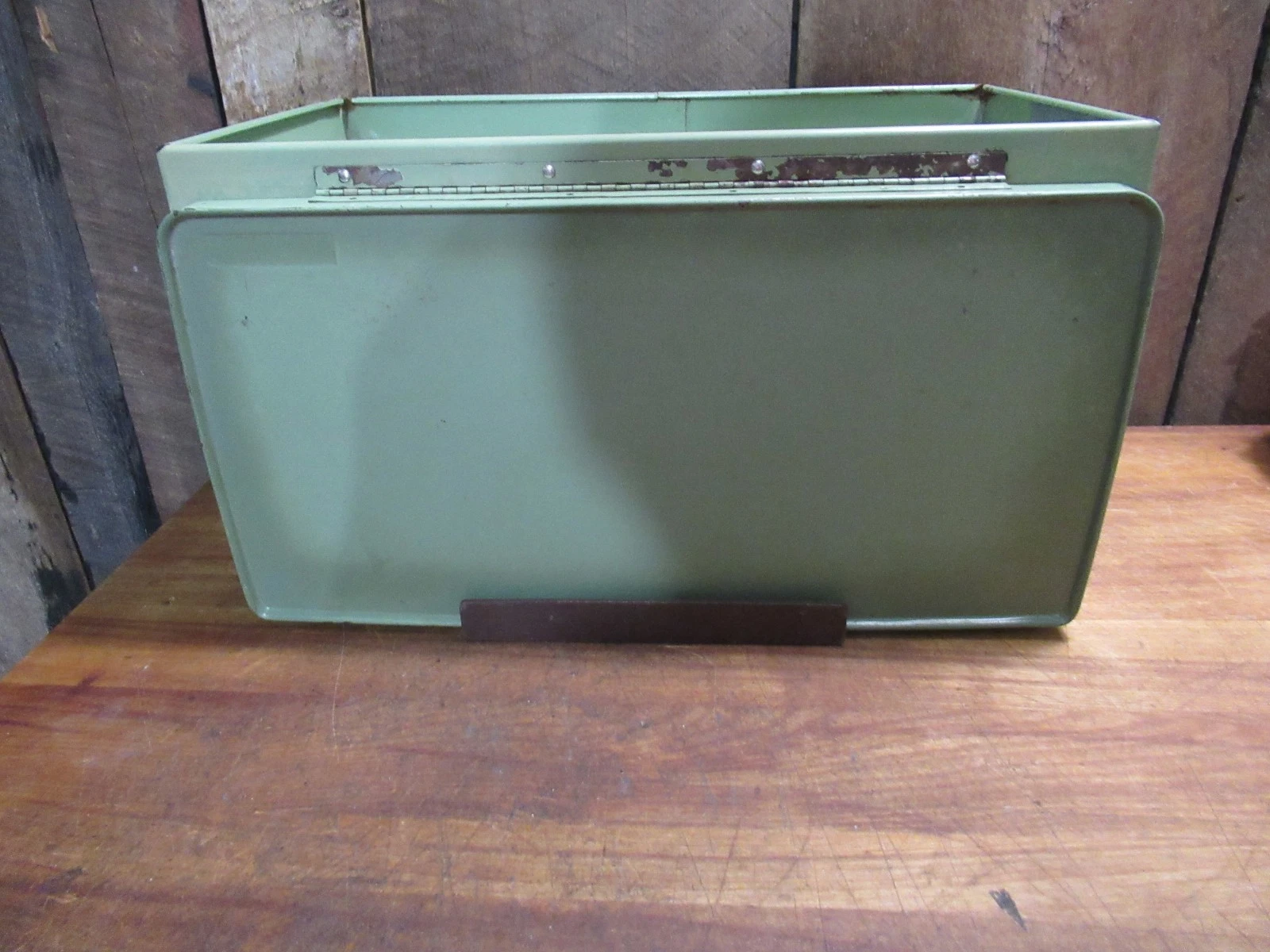 Vintage 1970s Green Metal Bread Box 17"X11"x9.5" - No Shelf