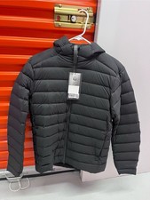 Lululemon Navigation Stretch Down Hoodie Jacket - Men's Small  298.00 Black