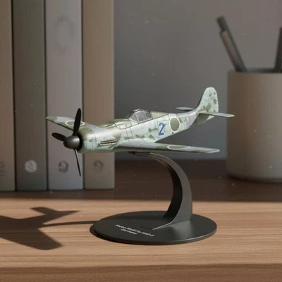 Maquette D'avion de Combat à l'échelle 1/72 Moulé sous Pression pour Vitrine - Photo 1/4