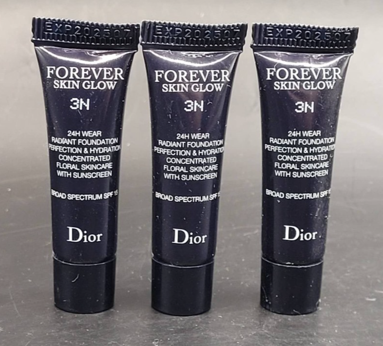 3X DIOR FOREVER SKIN GLOW 24H WEAR RADIANT FOUNDATION 3N SPF 15