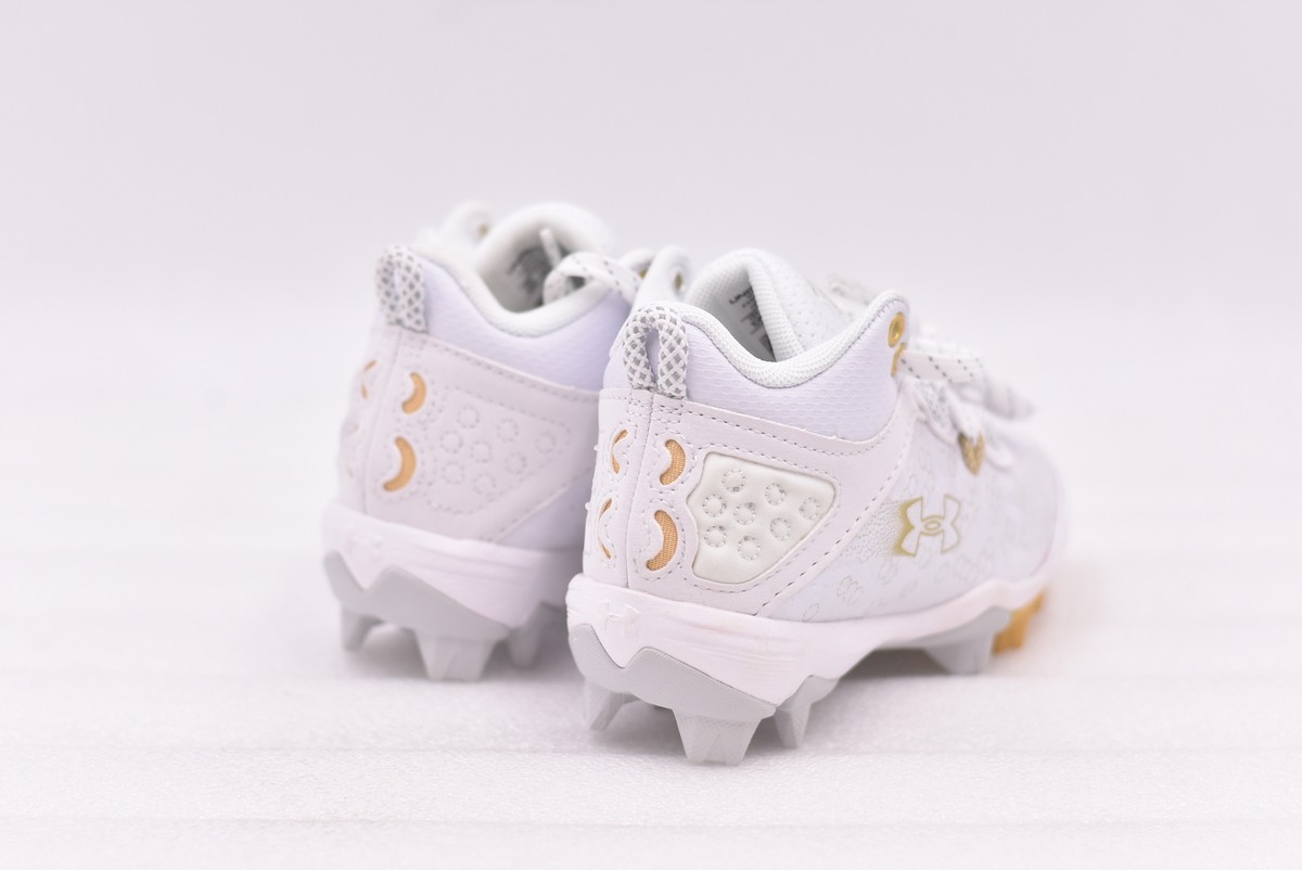 Boy's Under Armour Harper 8 Mid RM JR Molded Baseball Cleats