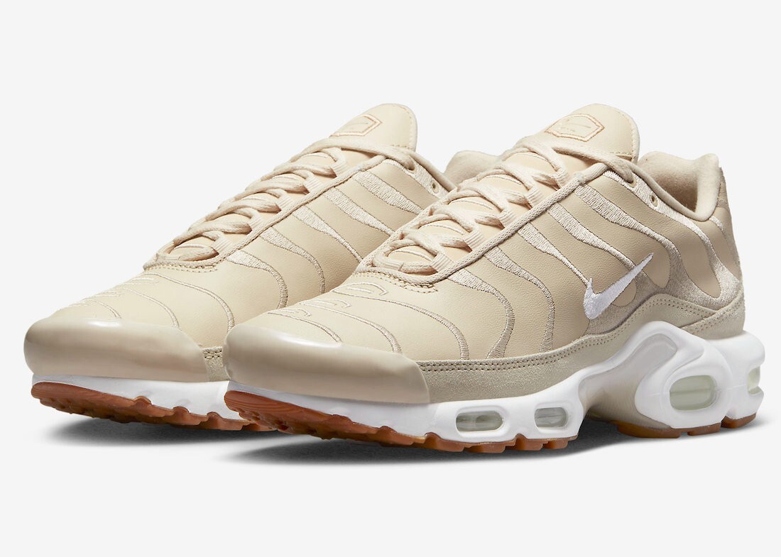 Nike Air Max Plus Premium Tan-White New Women's Sneakers Size US