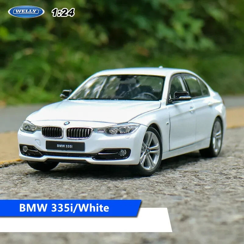 WELLY 1:24 BMW 335i Alloy Car Model Diecast Children Toy Vehicle Collection - Image 3 of 4