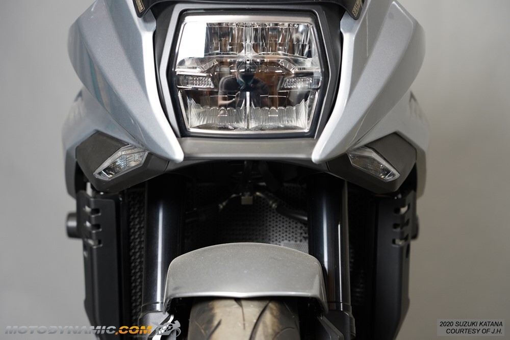Switchback LED Front DRL Integrated Turn Signals for 20+ Suzuki