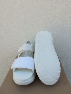 UGG WHITE LA CLOUD STRAP PLATFORM SNEAKER SANDALS, WOMEN US 8.5