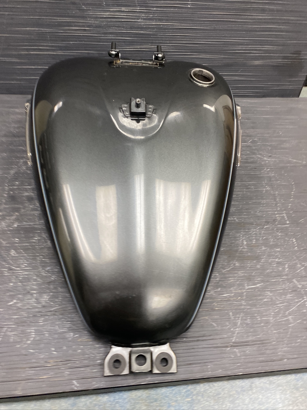 2021 Kawasaki Vulcan 900 Gas tank, fuel tank 1021224 eBay