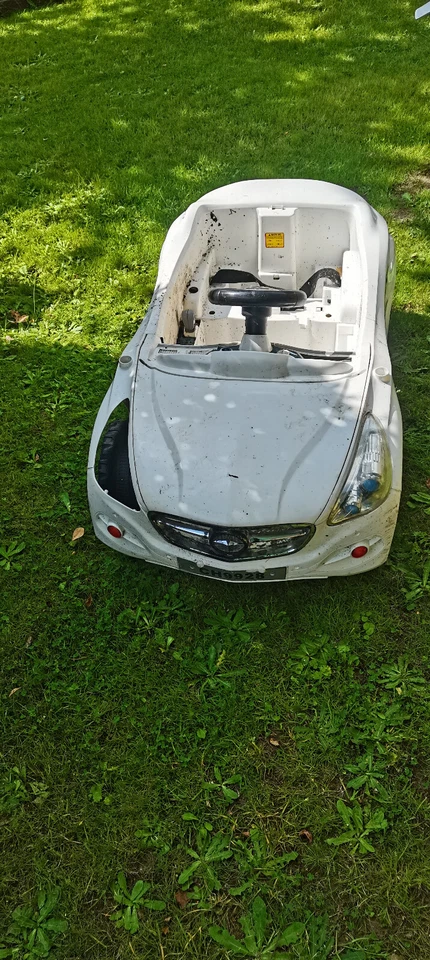 Kid's 12V MERCEDES Ride On Car CH9928 BRAKING FOR PARTS MSPORTS - Image 3 of 4