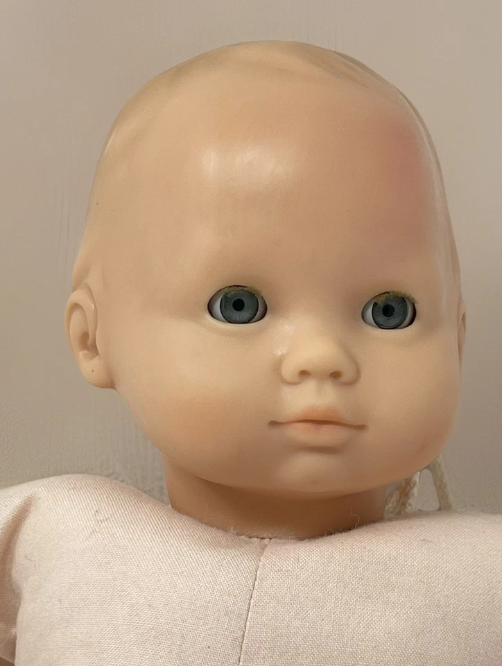 MUÑECA BEBÉ BITTY DE COLECCIÓN NICE COMPANY retirada #14 ojos azules 15"" Foto 2 de 4
