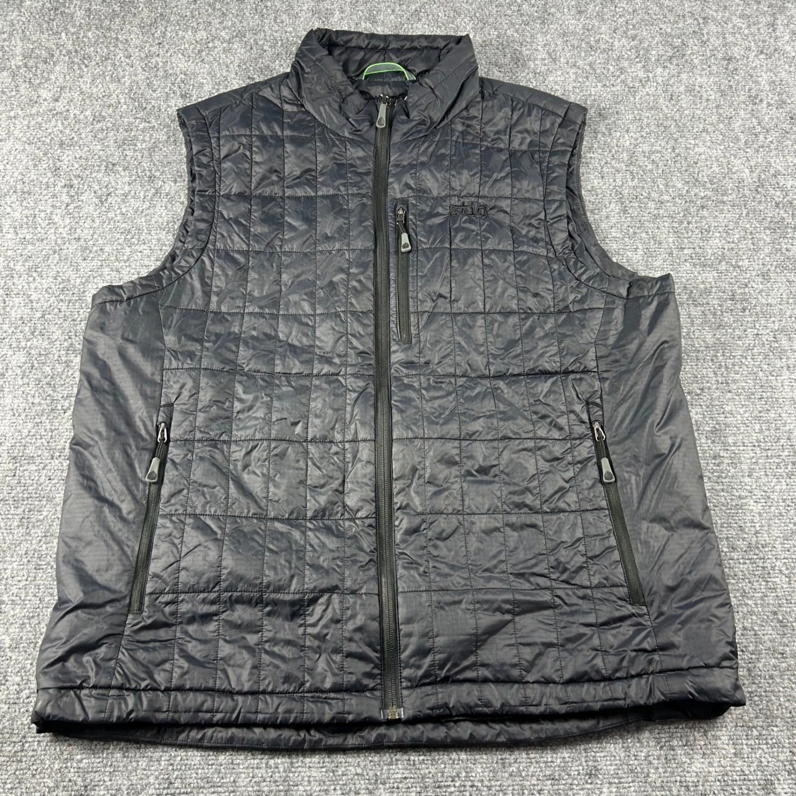 Stio Azura Insulated Vest Mens XL Black Primaloft Quilted Puffer Gilet Outdoor