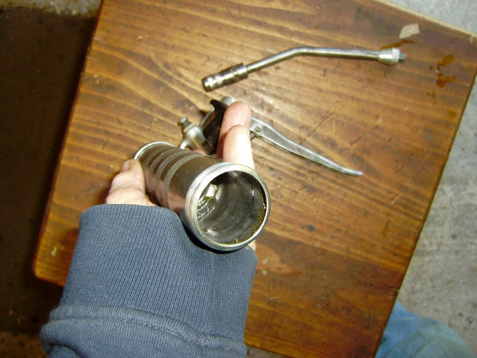 "WANNER" HAND HELD HIGH PRESSURE GREASE GUN, MADE IN SWITZERLAND, TOP