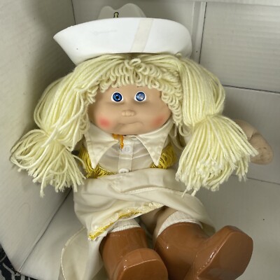 1985 Cabbage Patch CowGirl With Blonde Hair & Blue Eyes  White & Gold Outfit