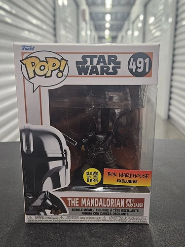 Exclusive GITD Mandalorian w/ Darksaber Funko Pop #491 Star Wars Disney