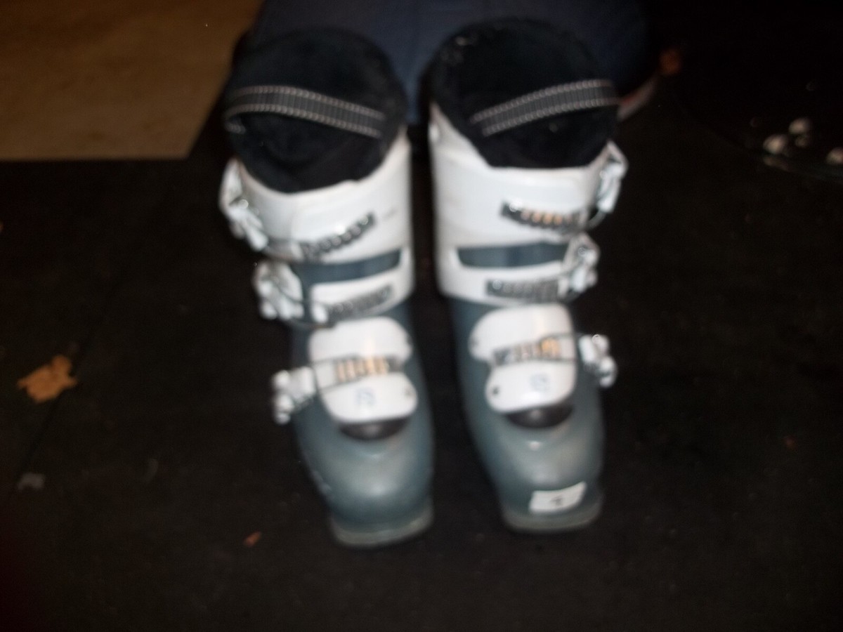 Salomon T3 スキー ブーツ 22-22.5 Salomon T3 Youth Snow Ski Boots Size 266 mm - 22 / 22.5 | eBay