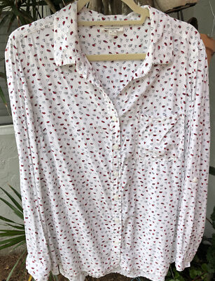 Beach Lunch Lounge SZ 1X  Love And Kisses  Shirt Tail  Hem ￼Button Up Shirt.