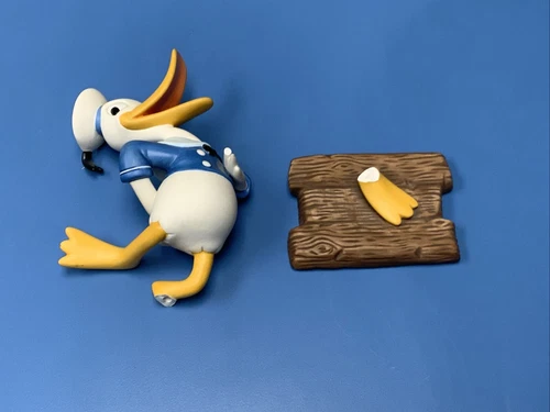 WDCC Walt Disney's Donald's Debut in The Wise Little Hen Donald Duck Damaged