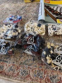 Lego 40174 Iconic Chess - complete set Free Fast Ship With Box Manual Look 👀