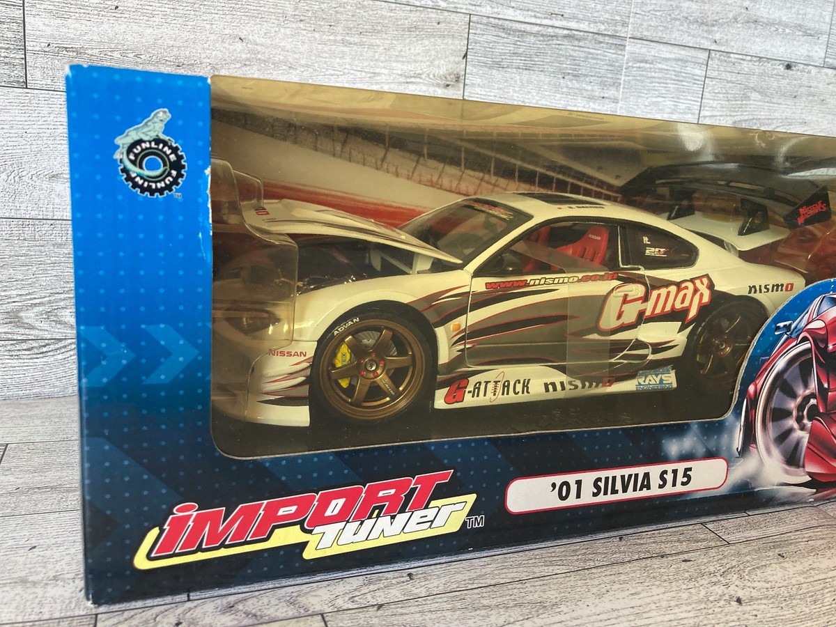 Muscle Machines Import Tuner '01 Nissan Silvia S15 - 1:18 Scale