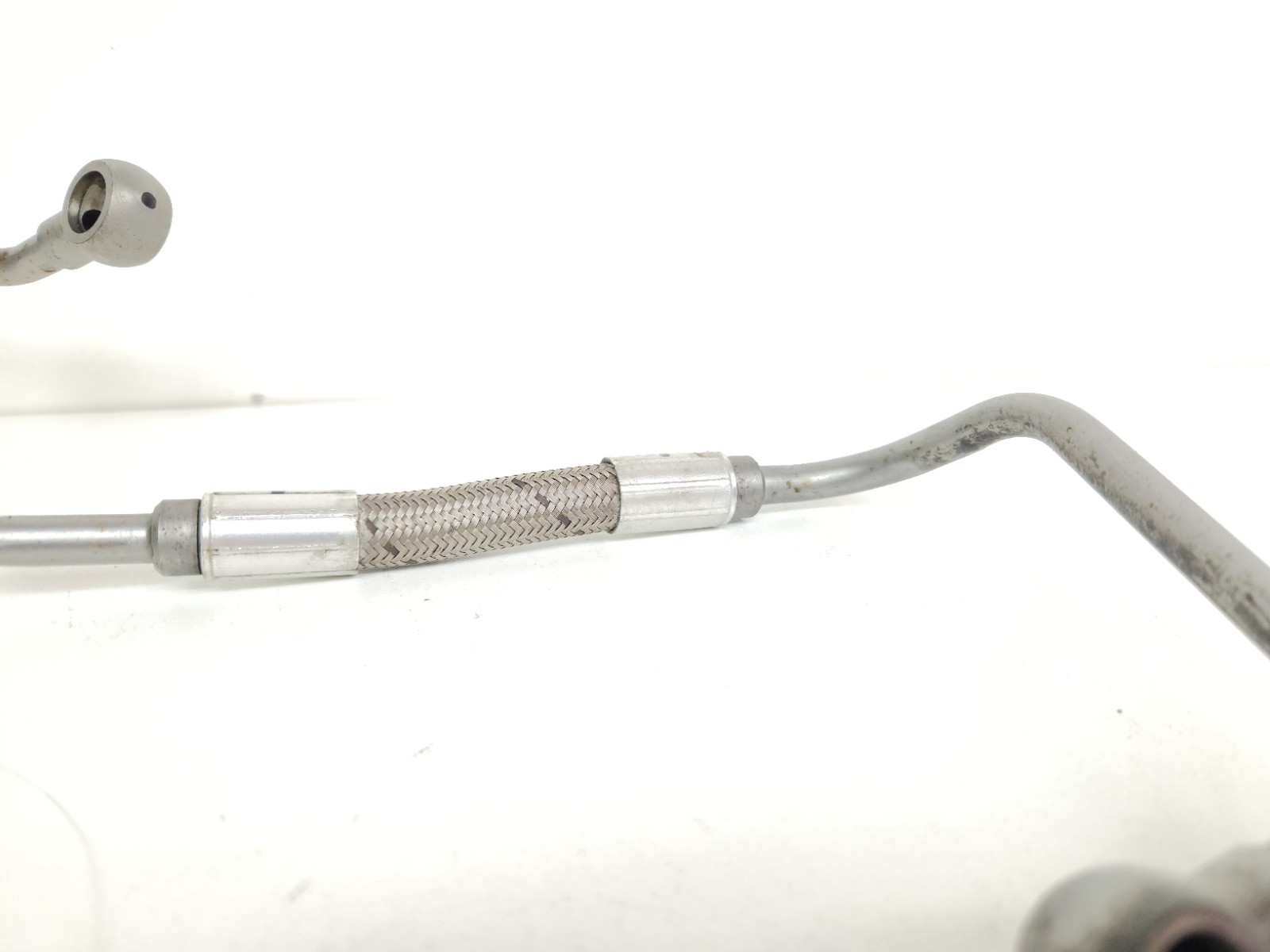 2015-2017 MCLAREN 675LT RIGHT OIL DELIVERY LINE 13F0756CP OEM
