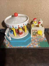 De colección Fisher Price Little People Merry Go Round With Kids FUNCIONA 1972