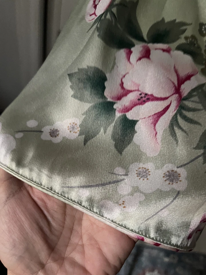 Oscar de la Renta Green Pink Multi-Color Floral Rose Robe Size L - Image 3 of 4