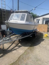 Explorer Elite 2000 Fishing Boat