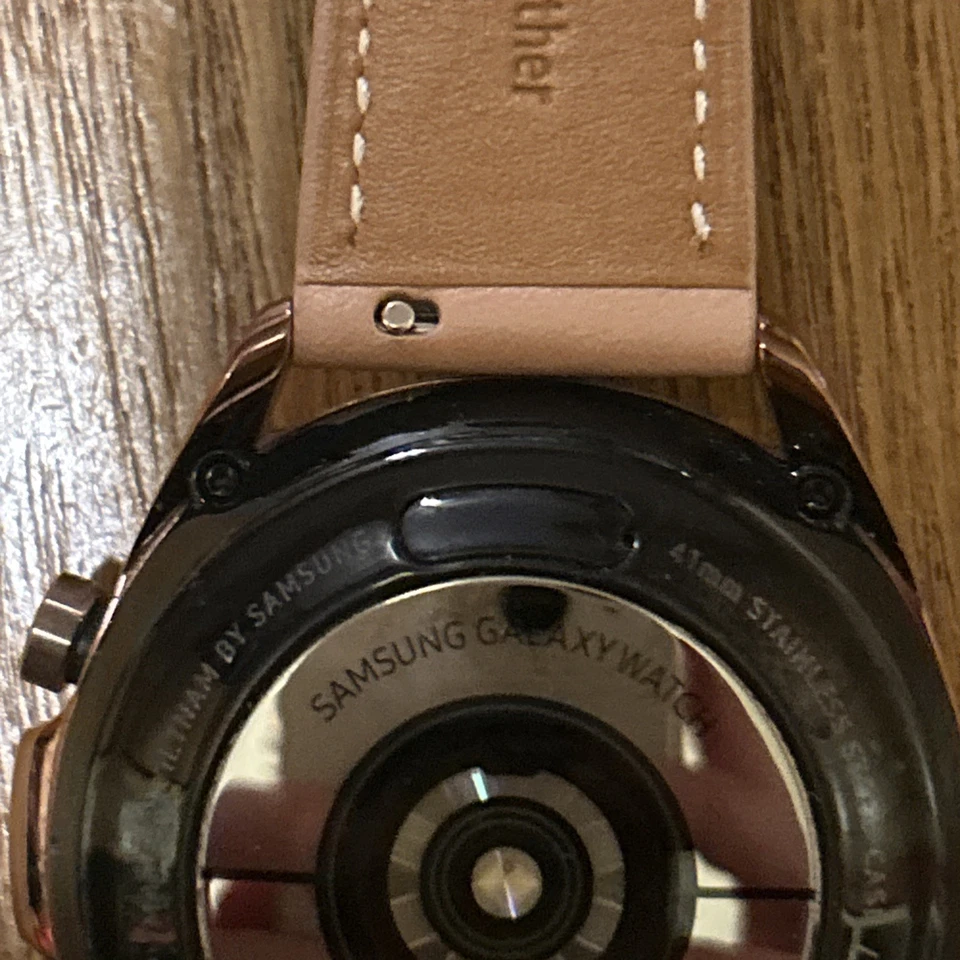 PAQUETE de relojes Samsung Galaxy 3 | 41 mm | LTE/WIFI | Oro rosa Verizon  Foto 2 de 4