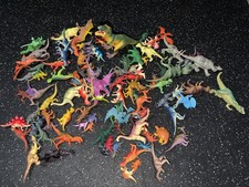 Plastic Dinosaur Lot 105 Small To Medium Dinos
