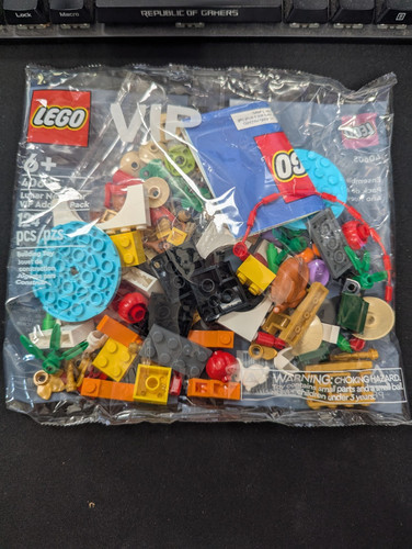LEGO Verschiedenes: Lunar New Year VIP Add-On Pack (40605) - Bild 1 von 3