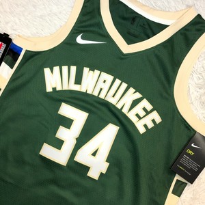 giannis antetokounmpo bucks icon edition