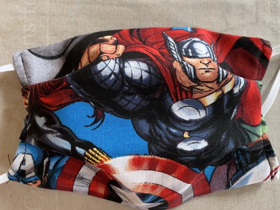 Máscara facial para niños Marvel Avengers Foto 4 de 4