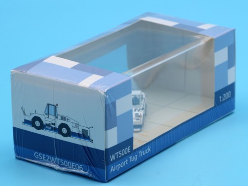 JC Wings GSE 1:200 GSE2WT500E06 ANA WT0500E Airport Tug Truck Diecast Model - Picture 3 of 5