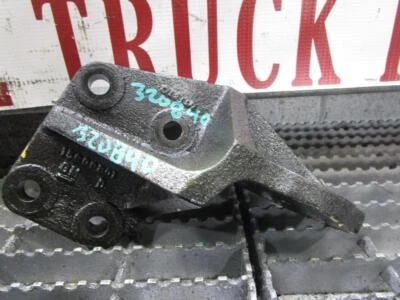GOOD USED Diesel Engine In GM Truck Motor Mount OEM Part 15608801 - Image 1 of 4